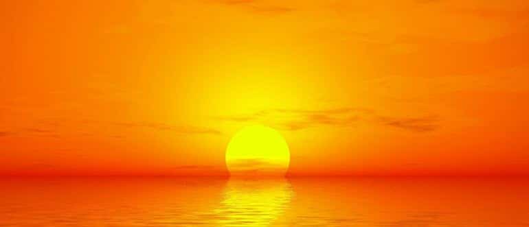 Analyzing the verse “I came to you with greetings” by A. Fet